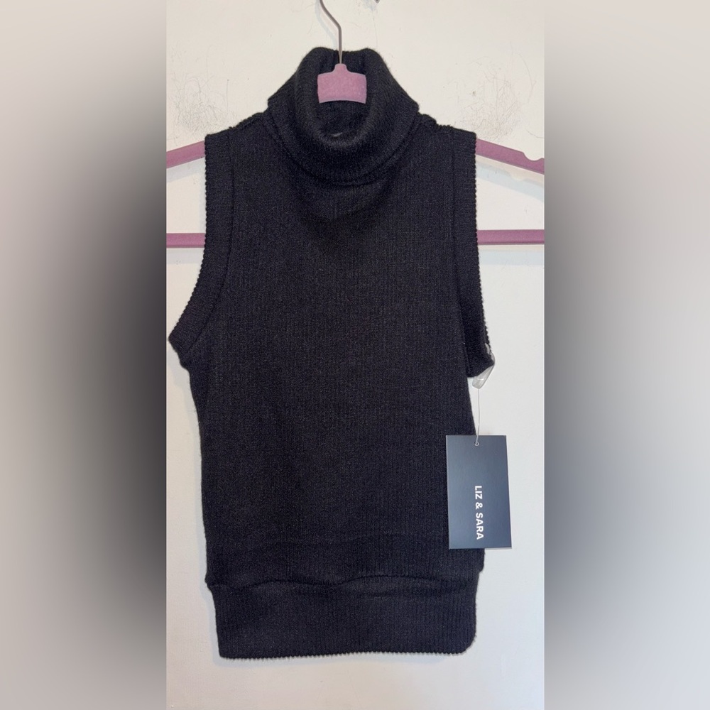 Black Fitted Sleeveless Tank Top